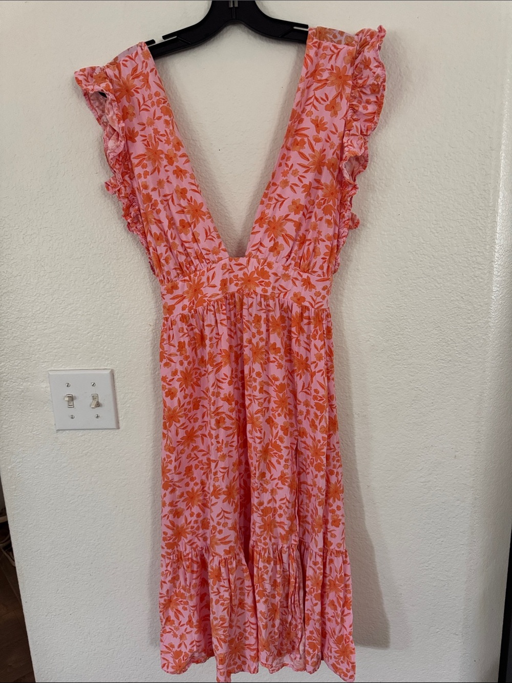 Stillwater the Brand Jessie Floral Pink & Orange Midi Dress with Ruffled V-Neck